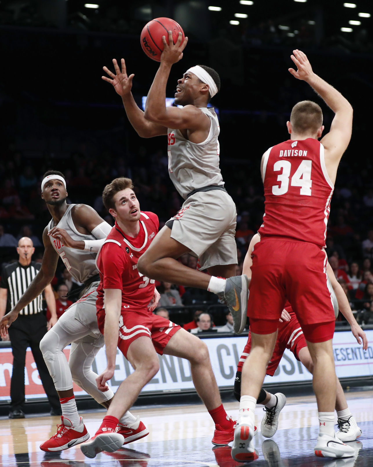 Lobos 59, Badgers 50
